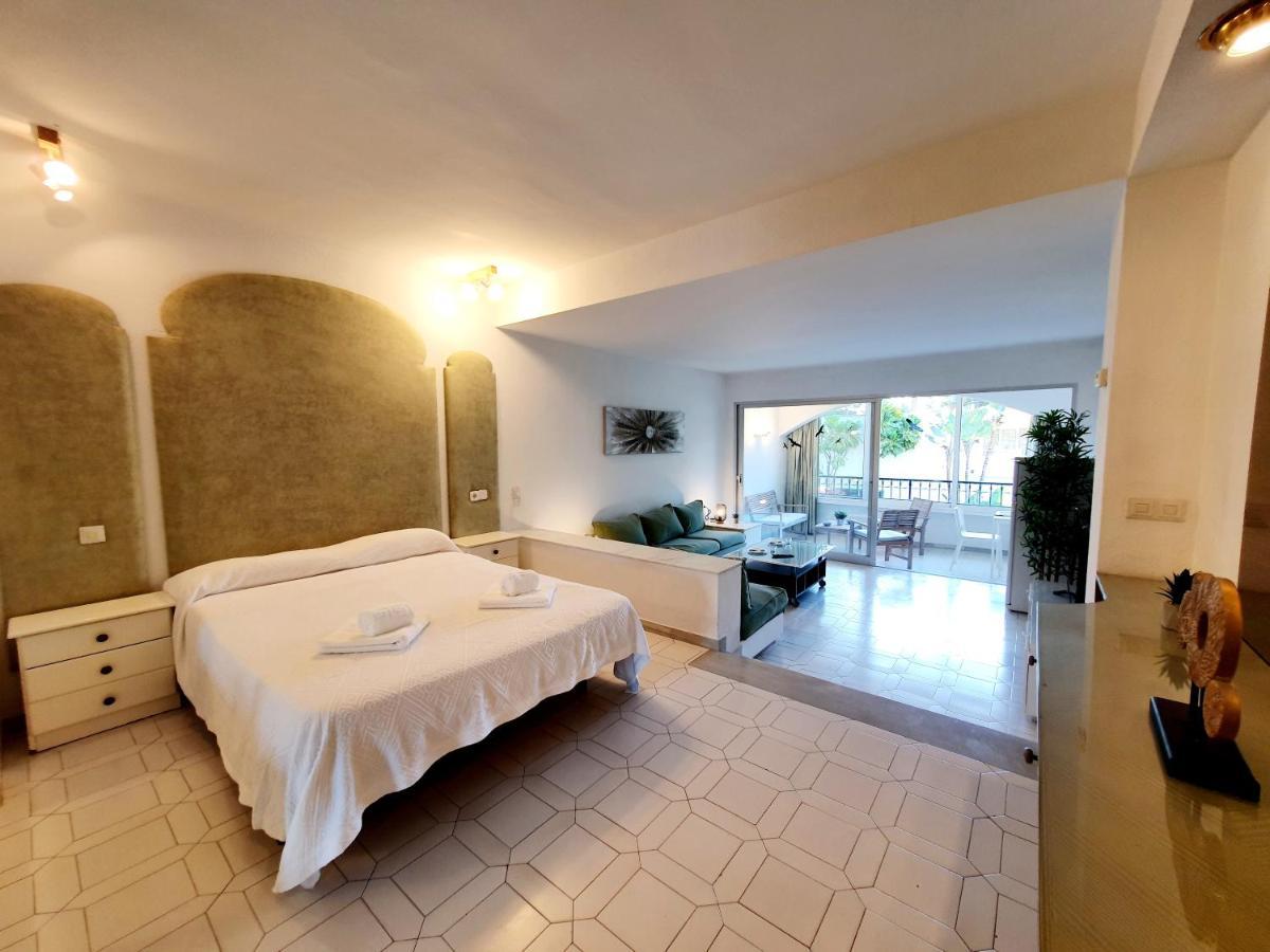Miraflores Town Studio Sitio de Calahonda ภายนอก รูปภาพ
